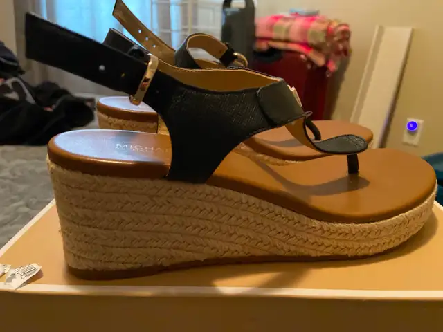 2 pairs MK shoes Sz 7 in Women's - Shoes in Bedford - Image 3