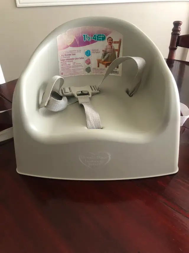 Baby booster seat