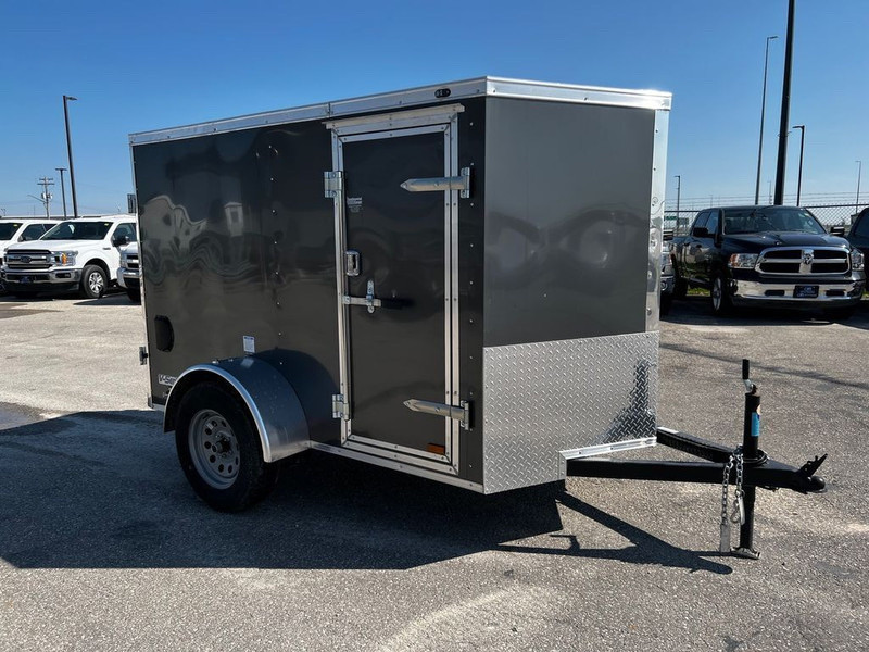 5x8 Enclosed trailer v nose Cargo & Utility Trailers Barrie Kijiji