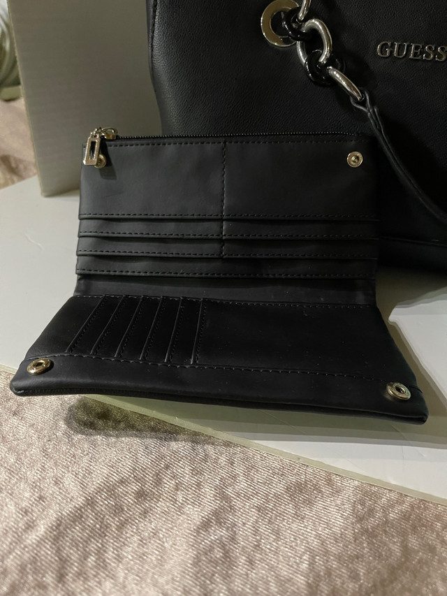  For sale, guess purse, and wallet  in Women's - Bags & Wallets in Oshawa / Durham Region - Image 3