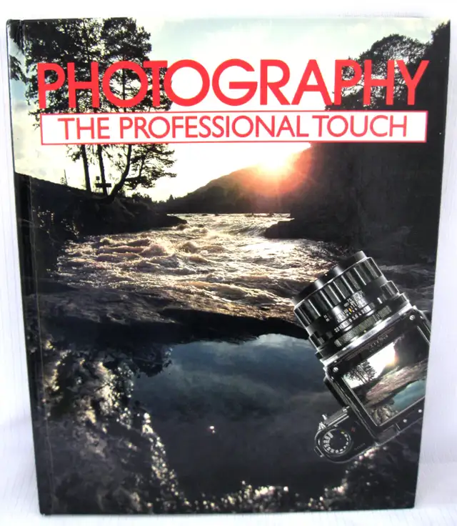 PHOTOGRAPHY.....THE PROFESSIONAL TOUCH.. c,1988 in Arts & Collectibles in West Island - Image 2