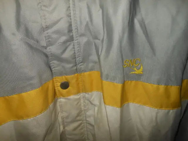 ski jackets in Men's in City of Montréal - Image 8