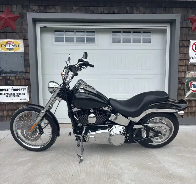 2009 Harley Davidson softail custom in Other in Bedford - Image 7