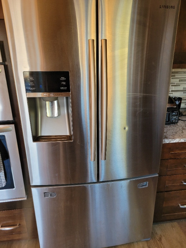 SAMSUNG FRIDGE/ PARTS Model RF23HCEDBSR/AA Refrigerators Edmonton