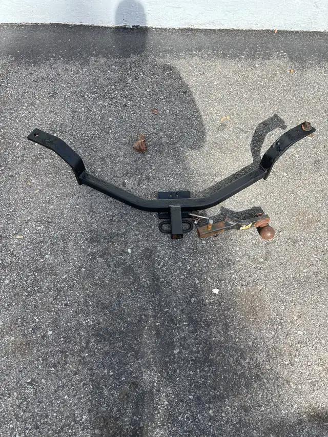 Draw Tite Hitch in Other Parts & Accessories in Markham / York Region - Image 2