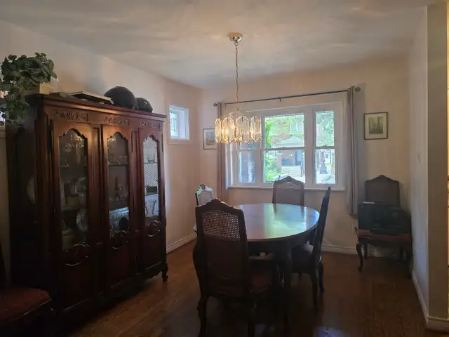 Private Furnished Room & Bath – Quiet Bayview/Eglinton Home in Room Rentals & Roommates in City of Toronto - Image 6