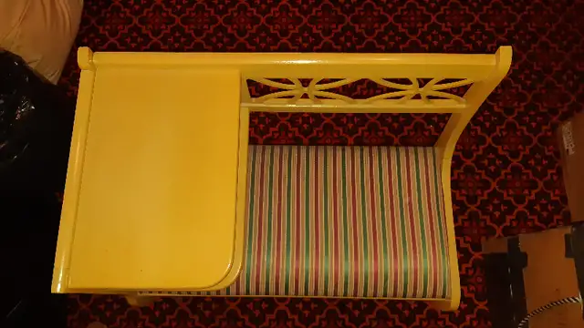 "HALLWAY CHAIR with WRITING TABLE" - in Excellent Condition! in Arts & Collectibles in Winnipeg - Image 5
