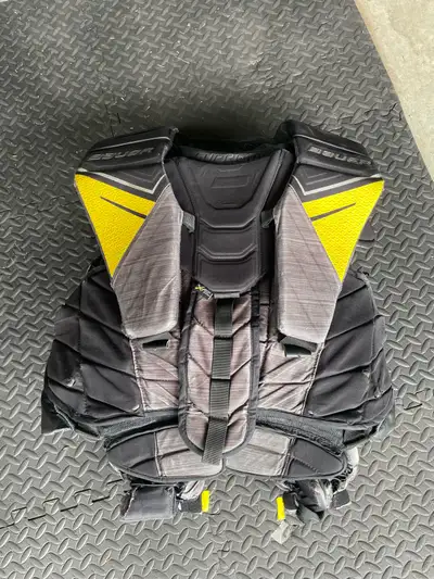 Bauer Supreme-Adult Large- Chest Protector, View more