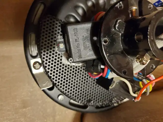 Ceiling Fan motor  replacement in Indoor Lighting & Fans in Mississauga / Peel Region - Image 5