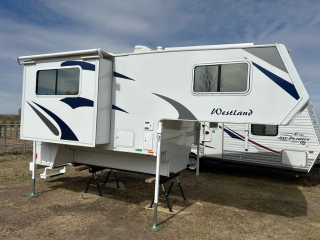 2023 Westland 95SL Truck Camper - Like new in Travel Trailers & Campers in Lloydminster