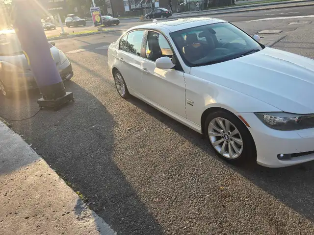 BMW 328i xDrive 2011