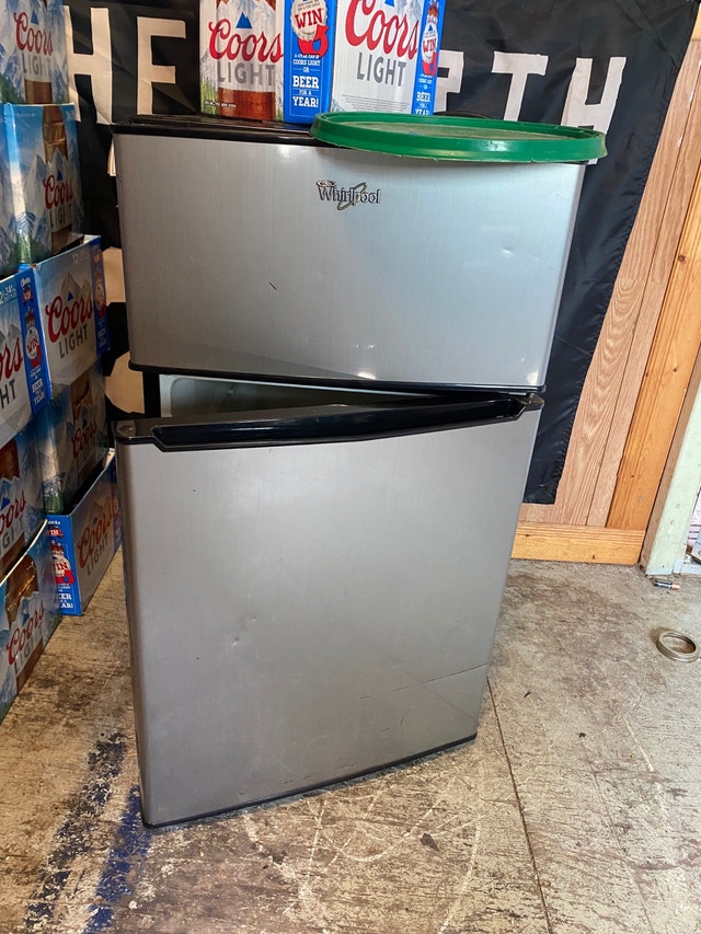 Fridge and stove and mini fridge Refrigerators St. John's Kijiji