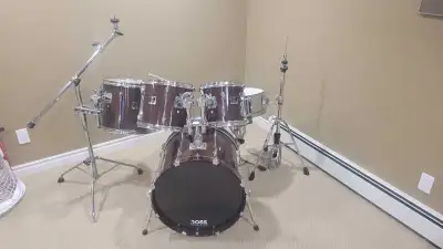 Yamaha stage custom Drums, View more