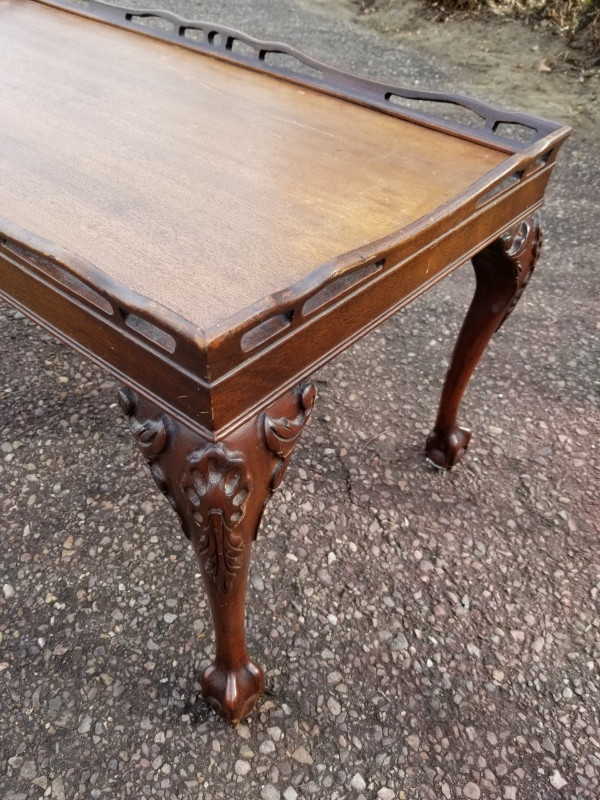 Antique Table in Coffee Tables in Prince George - Image 2