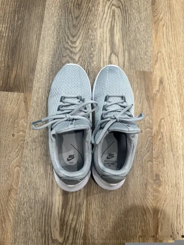 Nike men’s sneakers size 7.5 in Men's Shoes in Calgary - Image 5
