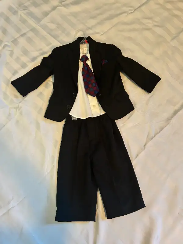 4-Piece Suit for boys in Kids & Youth in Calgary - Image 3