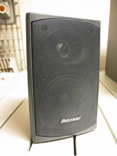 Pioneer S-FCRW210-K Satellite speaker Exc. working shape w/mount, View more