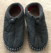 Boy’s slippers