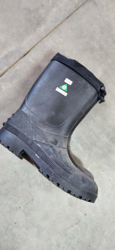 Men's Waterproof Work Boot - size 13 in Men's Shoes in Lethbridge