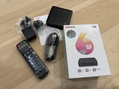 EVPad 第六代 全功能電視盒 系統已更新到最新 v20251215 - 直播中港台日英美電視節目 - 回看節目功能 - 播放流暢，唔lag機 因購買另一個電視盒，所以出售 有意請DM Scarbo...