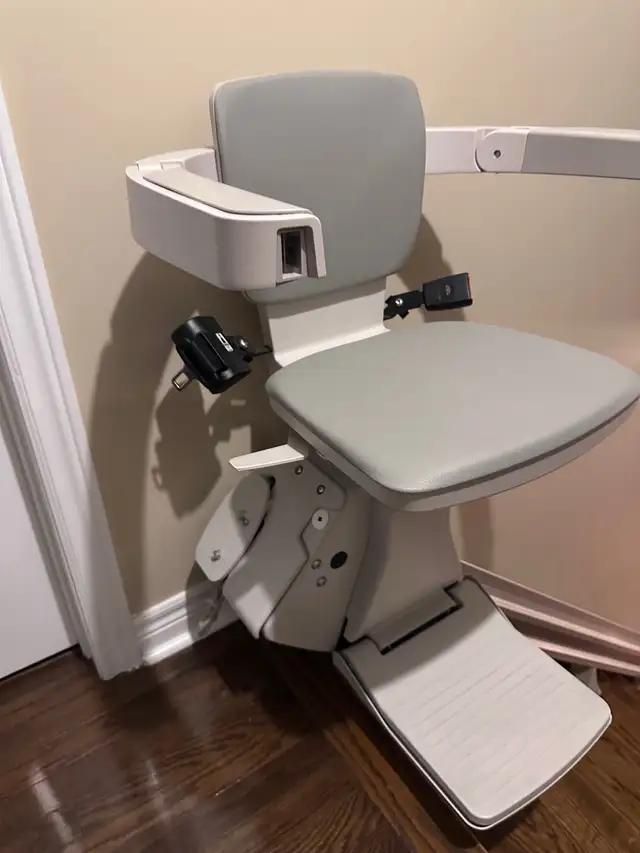 Stair lift 62864744151939123