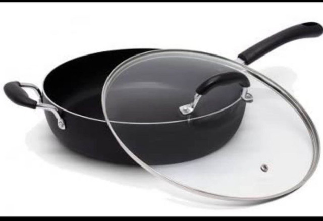 12” (30cm) Giant Cooker/Pan, lid NEW Starfrit Aluminum non-stick dans Vaisselle et articles de cuisine  à Ville de Montréal