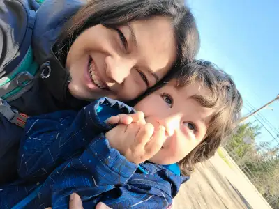 small family of 3 looking for home.
