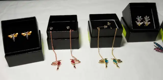 Silver Gold Gems Designed Insect Earrings in Jewellery & Watches in Kelowna - Image 5