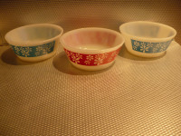 3 BOLS VINTAGE ( FLEURS ROUGE ET FLEURS BLEU ) ANCHOR HOCKING