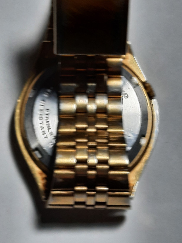 Seiko 7009-3170  automatic day/date in Jewellery & Watches in Saskatoon - Image 4