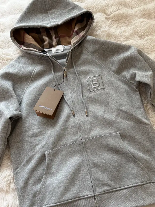 Burberry Mens Hoodie Brand New w Tags in Men's in City of Toronto - Image 4