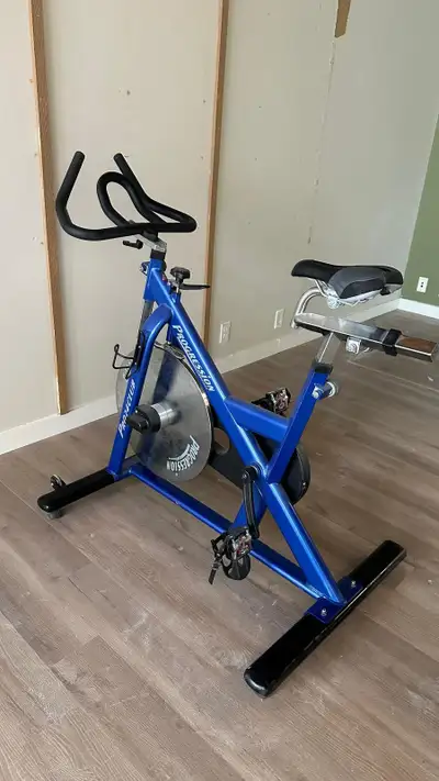 MOVING - PROGRESSION EXERCISE BIKE HEAVY DUTY, View more