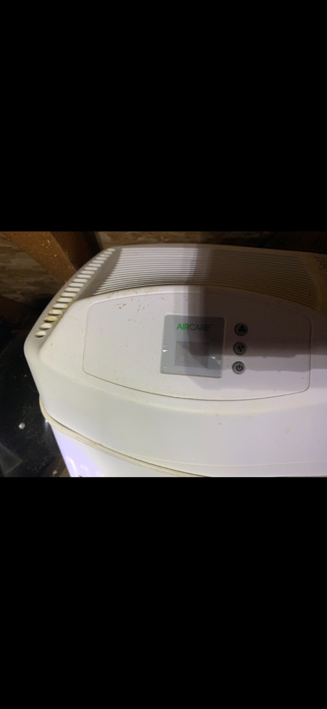 Humidificateur a vendre 50$ in Heaters, Humidifiers & Dehumidifiers in La Ronge - Image 2