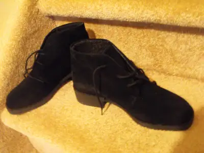 LADIES WINTER BOOTS, View more