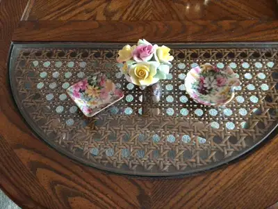 PLUSIEURS ARTICLES EN PORCELAINE, View more