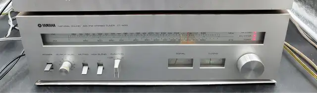 974-75 YAMAHA CT-600 NATURAL SOUND AM/FM STEREO TUNER - TESTED in General Electronics in Markham / York Region - Image 2