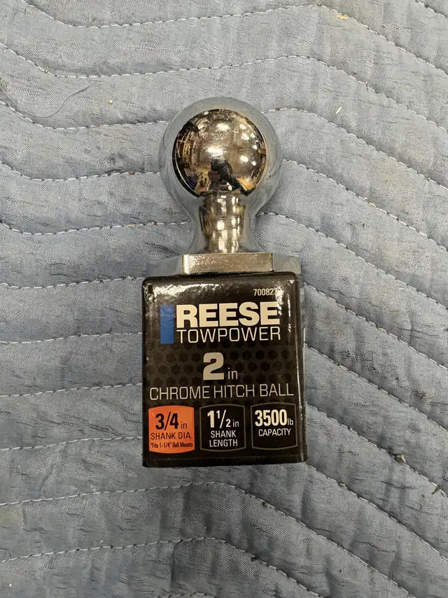 2inch Chrome Hitch Ball in Other in Belleville - Image 2