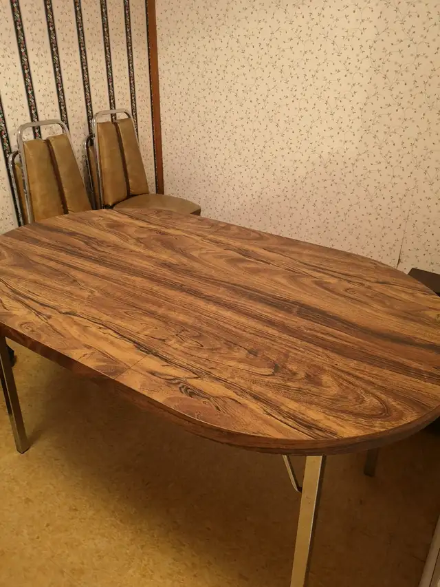 CHROME Kitchen Table + 4 Chairs in Dining Tables & Sets in Truro - Image 9