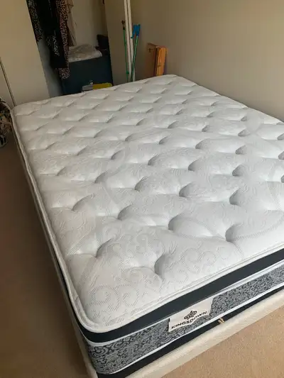 Kingstown Queen Bed, View more