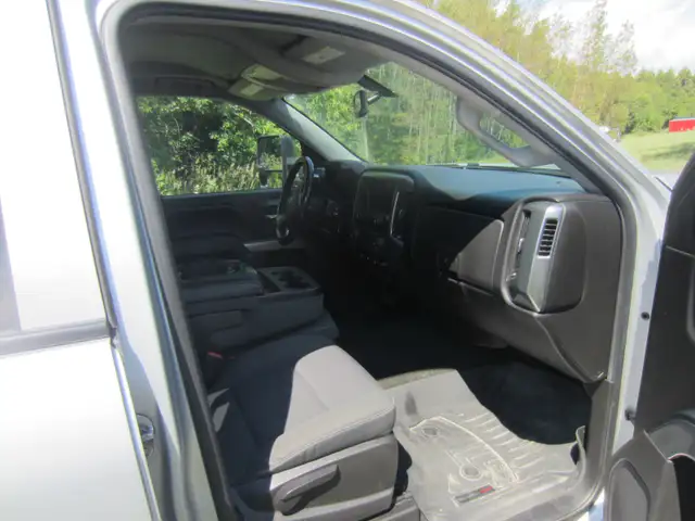 2016 Chev Silverado 1500548868586828605443