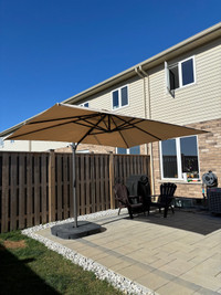Adjustable Patio Umbrella with base - offset / cantilever