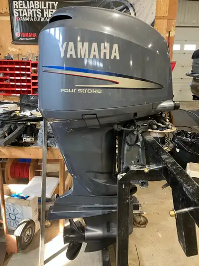 Yamaha F225 four stroke 761 hours. Good compression runs great no controls.