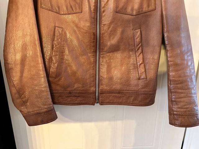 Veste en cuir Zara leather jacket dans Hommes  à Ville de Montréal - Image 3