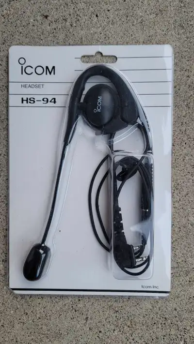 iCOM Headset HS-94 that connects to any radio and walkie-talkie and its both headphones and micropho...