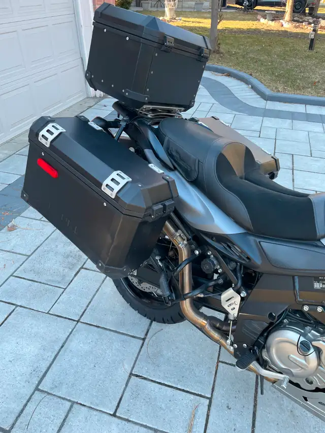 Immaculate 2015 V-Strom 650 ADV – Fully Loaded + Only 31,000 km in Sport Touring in Markham / York Region - Image 7