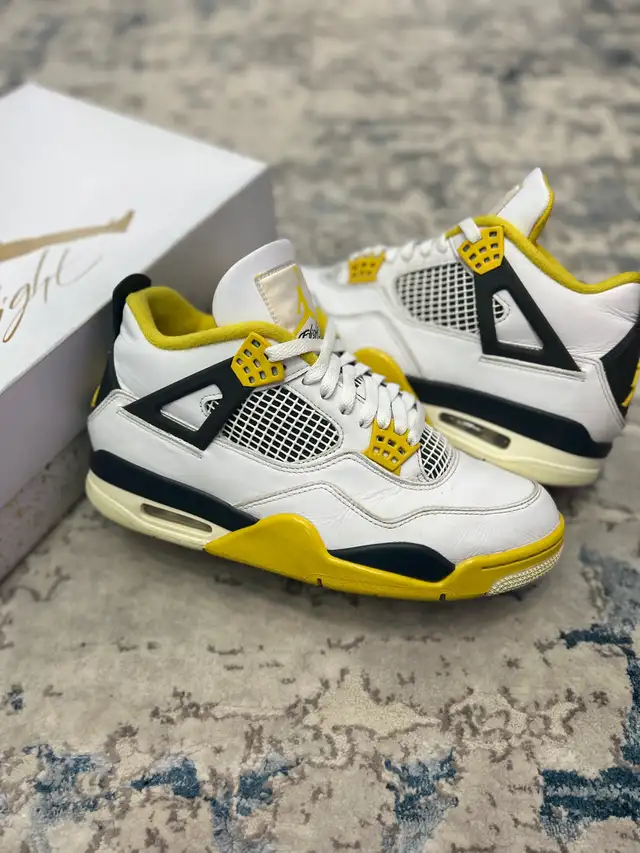 Jordan 4 Vivid Sulfur in Men's Shoes in Mississauga / Peel Region - Image 2