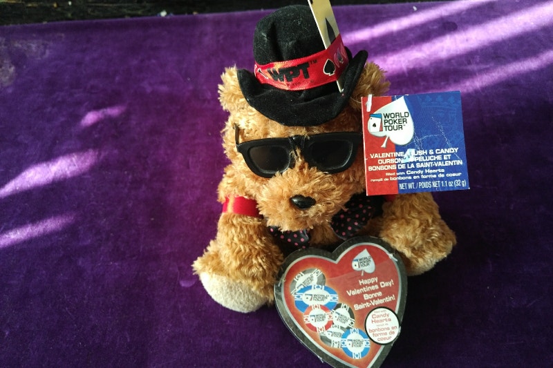 World Poker Tour Official 2006 Bear with Candy ! Arts & Collectibles
