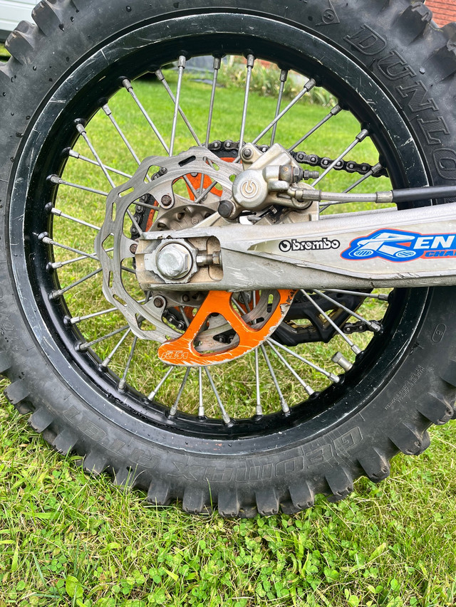 2008 KTM 250 xcw in Dirt Bikes & Motocross in Barrie - Image 3