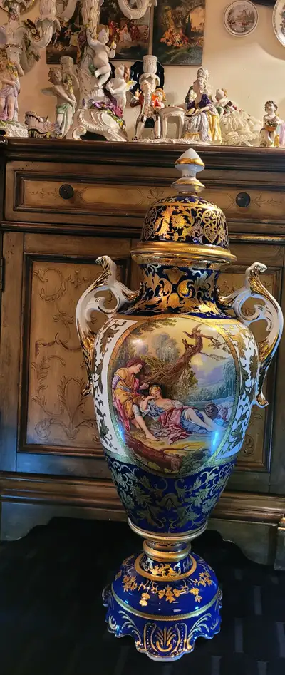 Huge Sovereign 33" (84 cm) Luxury Floor Vase - 24K Gold Relief, View more