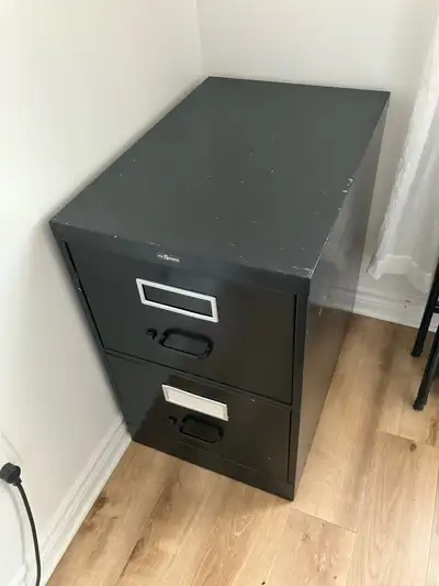 classeur à 2 tiroirs / 2-drawer filing cabinet, View more
